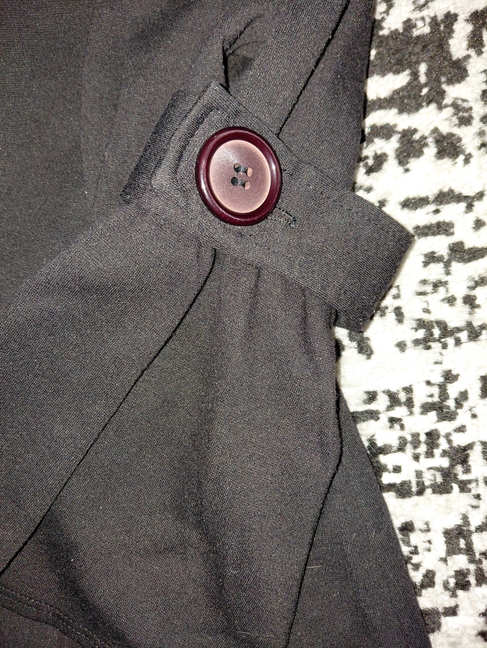 Bailey 44 Bell Sleeve "Revolver" Crepe Sheath Dress | NWOT | Black | Size Medium - Picture 11 of 13